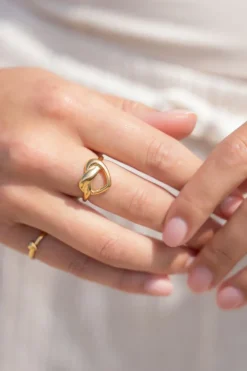 Bague Avec Cœur Torsadé