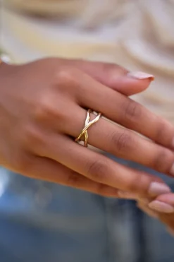Bague Avec Structure Superposé