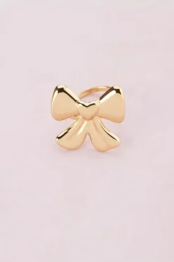 Bague Avec Un Grand Nœud Et Un Cœur