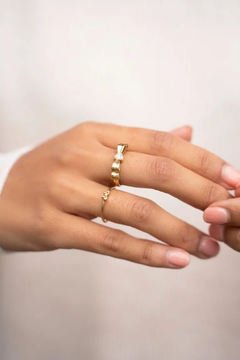 Bague Minimaliste Avec Nœud