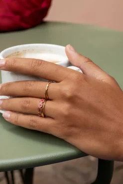Bague Vintage Avec Fleurs Roses Et Rouges