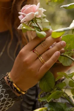 Bague Vintage Avec Marguerites