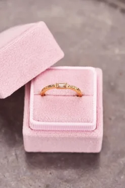 Bague Vintage Rectangle Structurée Et Transparente