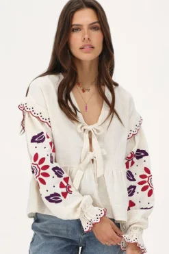 Blouse En Mousseline Blanche Avec Broderies Et Nœuds