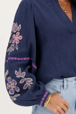 Blouse En Mousseline Bleu Foncé Avec Broderie