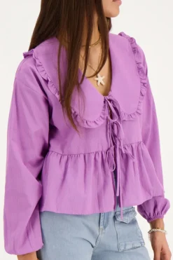 Blouse Rayée Violette Avec Nœuds