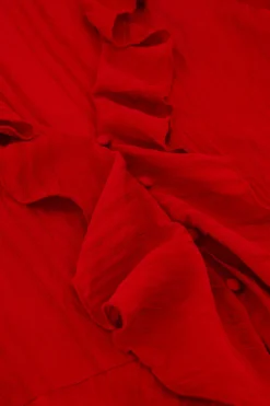 Blouse Rouge Avec Volants Et Boutons