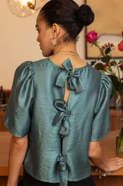 Blouse Verte Avec Manches Plissées Et Nœuds