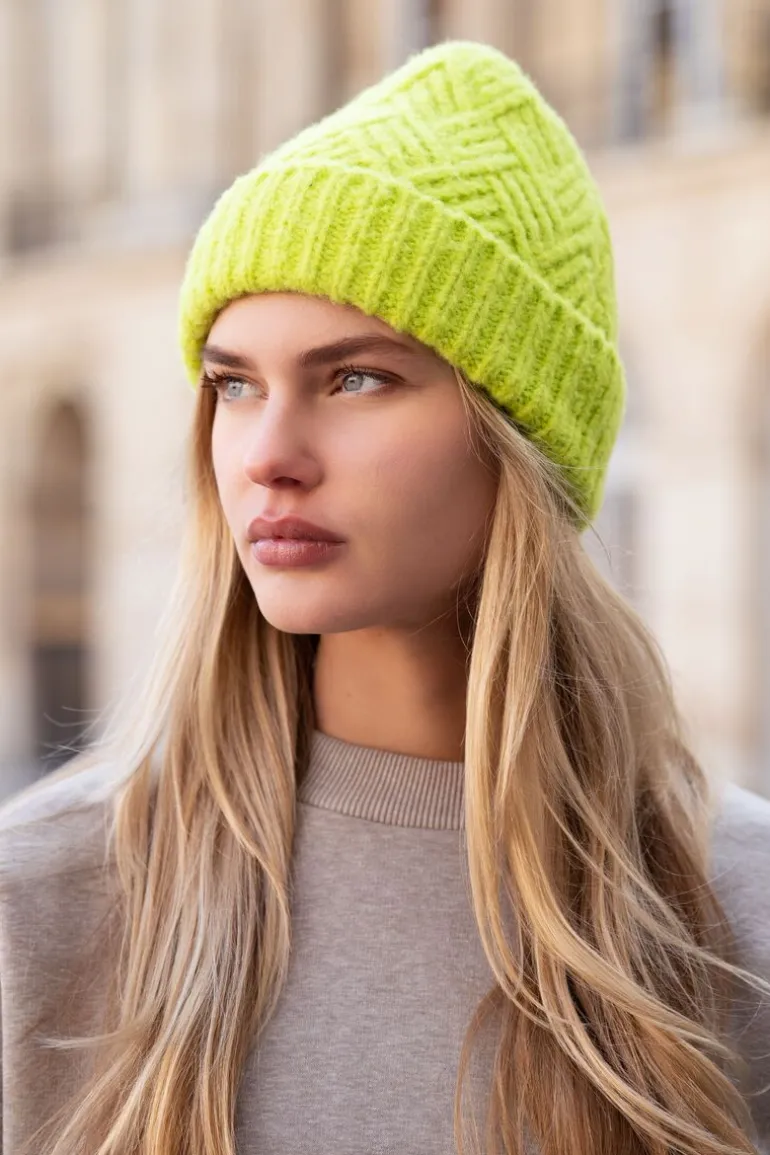 Bonnet En Maille Torsadée Verte