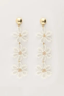 Boucles D'oreilles Avec 3 Fleurs Blanches