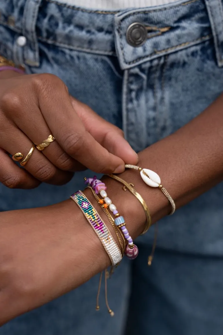 Bracelet Art En Cordon Doré Avec Coquillage