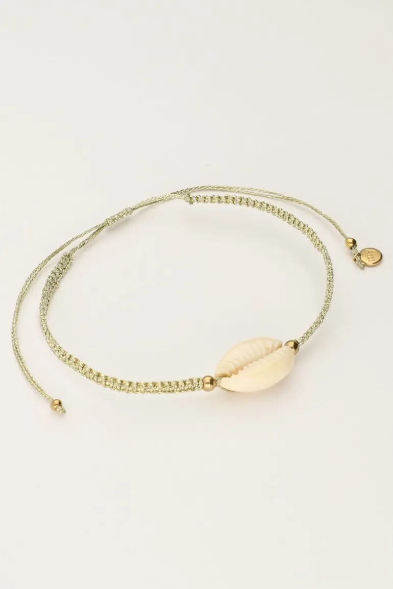 Bracelet Art En Cordon Doré Avec Coquillage