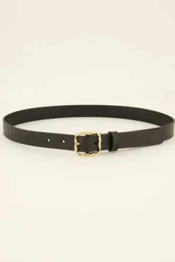 Ceinture Noire Fine En Cuir à Boucle Carrée Dorée