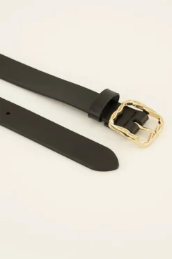 Ceinture Noire Fine En Cuir à Boucle Carrée Dorée
