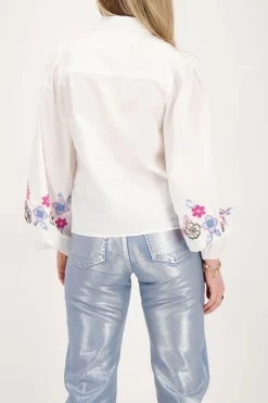 Chemise Blanche à Fleurs Bleues Perlées