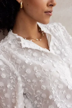 Collier Avec 3 Petites Chaînes Et Des Perles