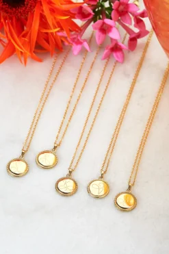 Collier Avec Pièce à Initiale