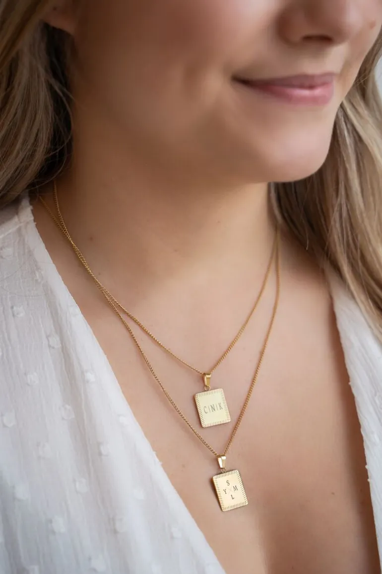 Collier Court Et Médaillon Carré à Graver Atelier
