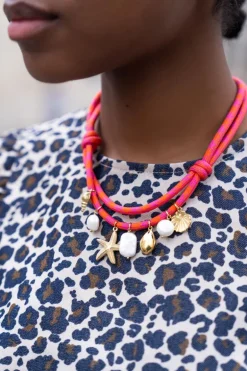 Collier De Corde Rose Avec Breloques En Coquillage