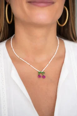 Collier De Perles Blanches Avec Cerises