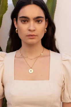 Collier Minimaliste Avec Fleurs En Nacre