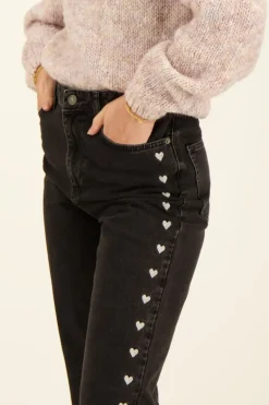 Jeans Noir à Fentes Et Coeurs Brodés