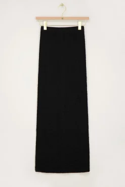 Jupe Longue Noire Avec Structure Et Fente
