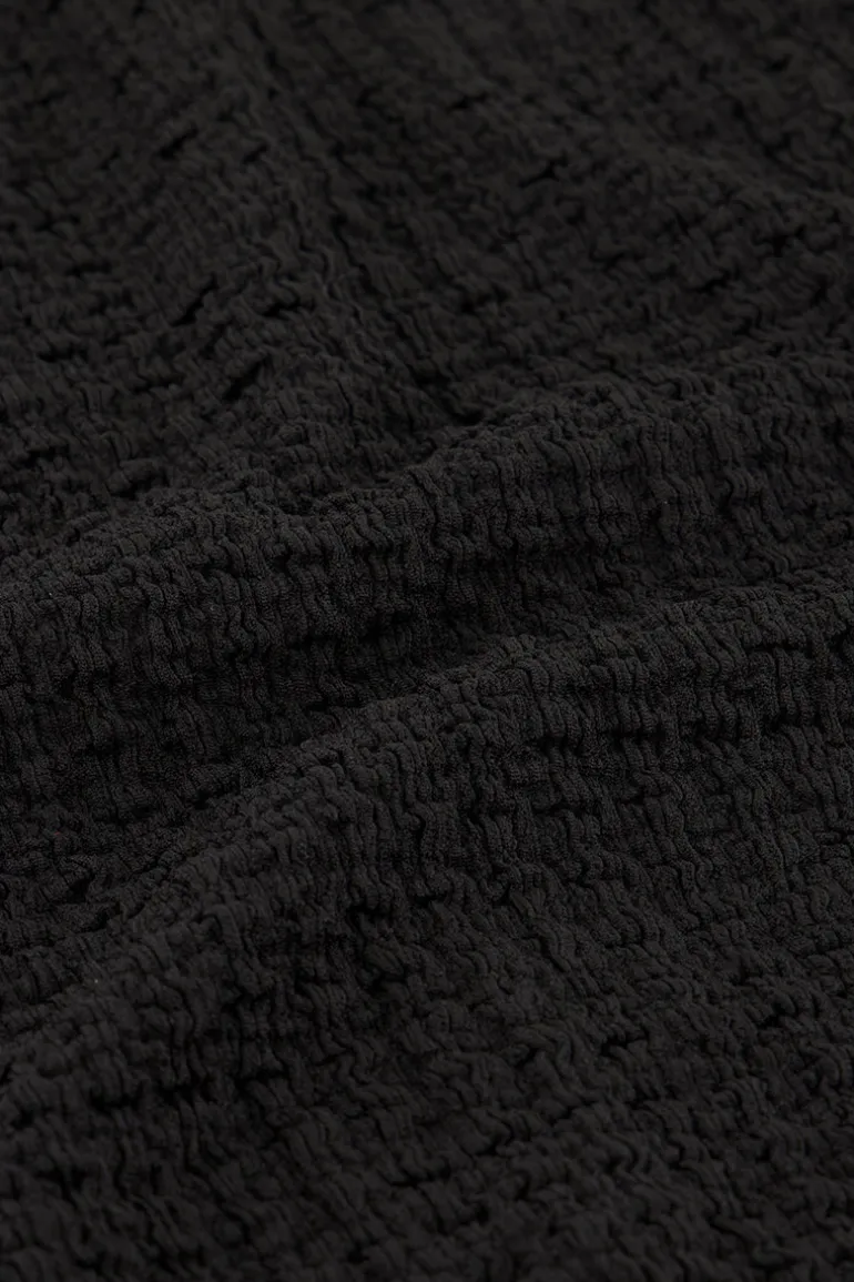 Jupe Longue Noire Avec Structure Et Fente