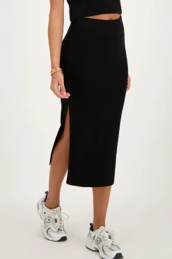 Jupe Midi Noire Structurée Avec Fente