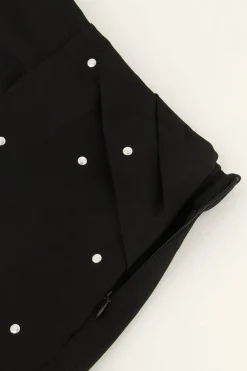 Jupe-short Noire Avec Clous