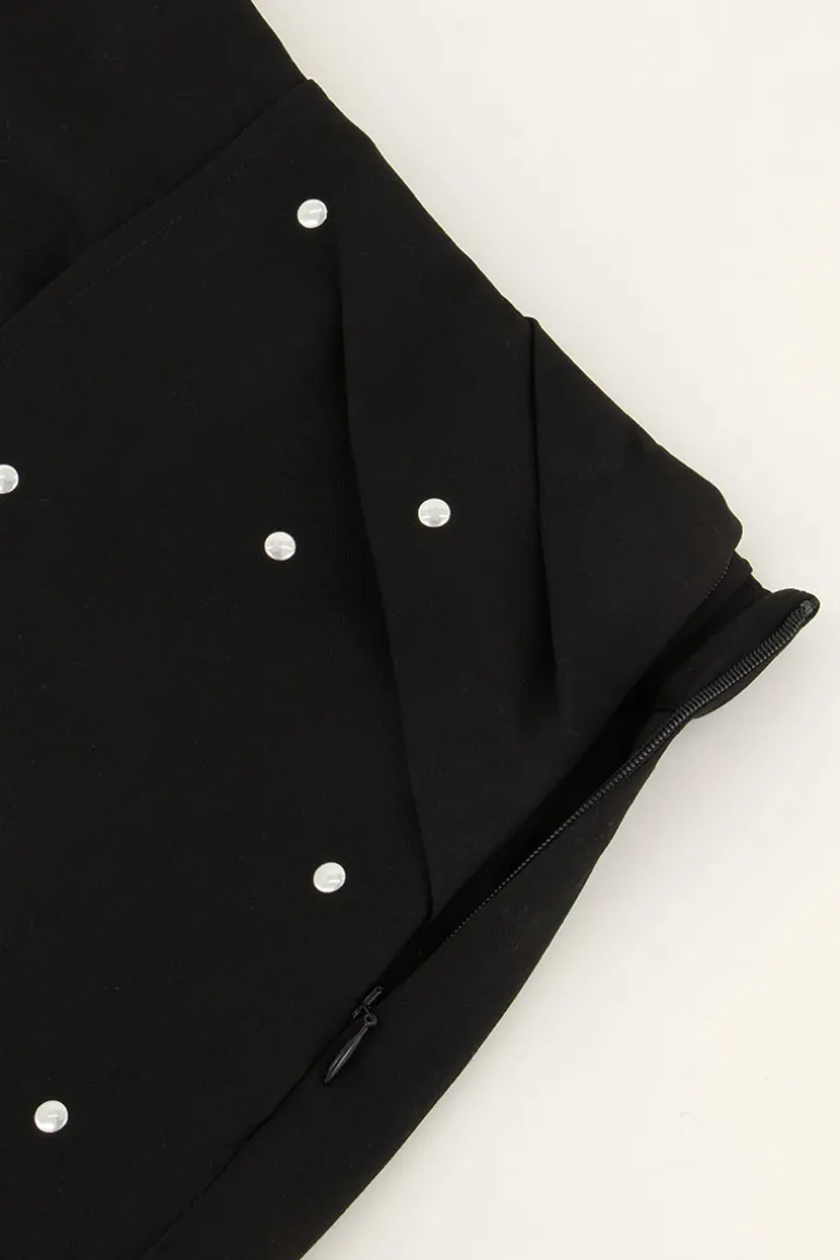 Jupe-short Noire Avec Clous