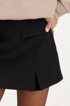 Jupe-short Noire Avec Poches