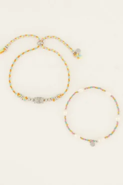 Lot De Bracelets Souvenir Multicolores Avec Perles Et Pendentif