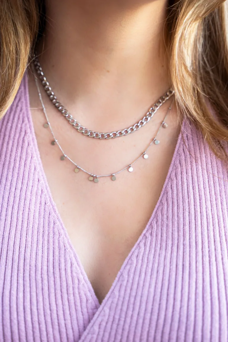 Lot De Colliers Avec Pièces