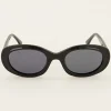 Lunettes De Soleil Ovales Noires
