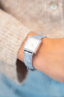 Montre Carrée à Bracelet En Denim