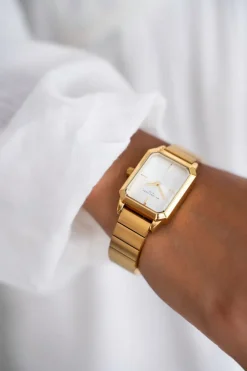 Montre Carrée à Larges Maillons Horizontaux