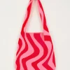 Panier Rouge Et Rose En Forme De Tourbillon