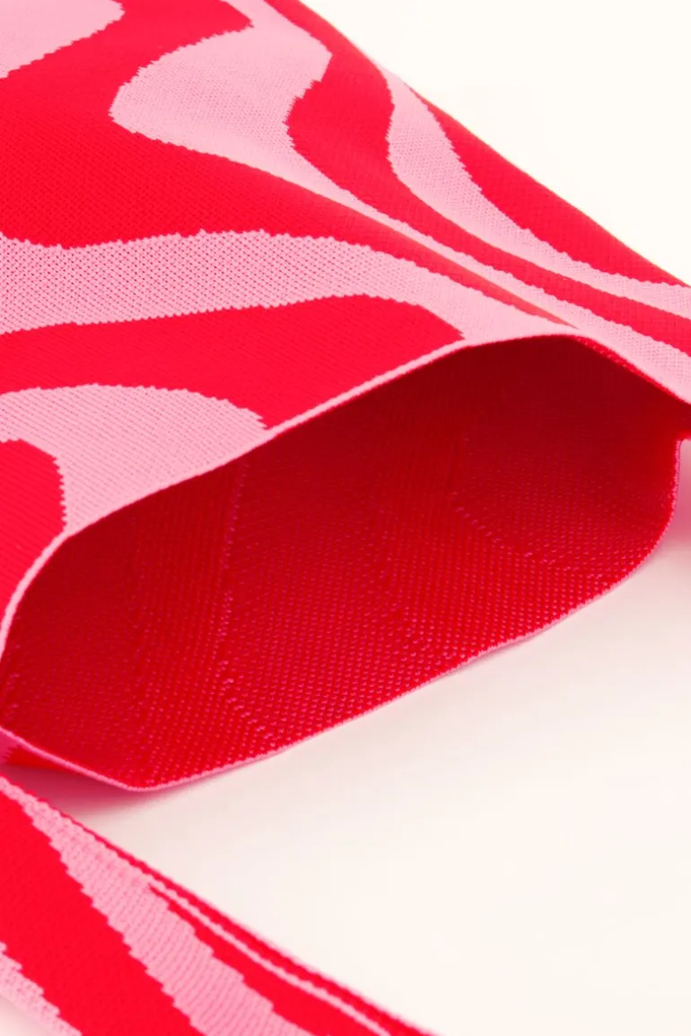 Panier Rouge Et Rose En Forme De Tourbillon