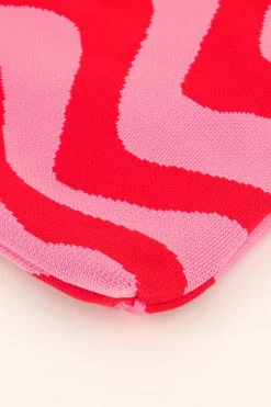 Panier Rouge Et Rose En Forme De Tourbillon