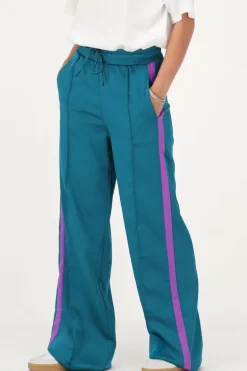 Pantalon Large En Satin Vert Avec Ruban Violet