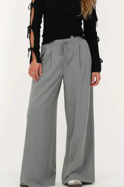 Pantalon Large Gris Avec Noeud