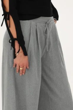 Pantalon Large Gris Avec Noeud