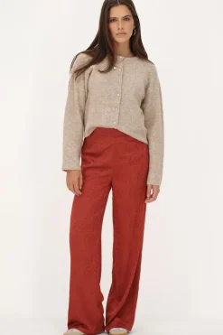 Pantalon Rouge Aspect Satiné Jaquard