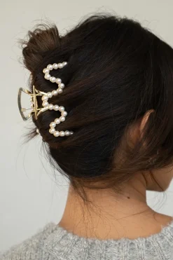 Pince à Cheveux En Perles Dorées Avec Vague