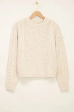Pull Beige En Maille Tressée