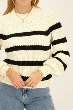 Pull Blanc En Maille à Rayures Noires