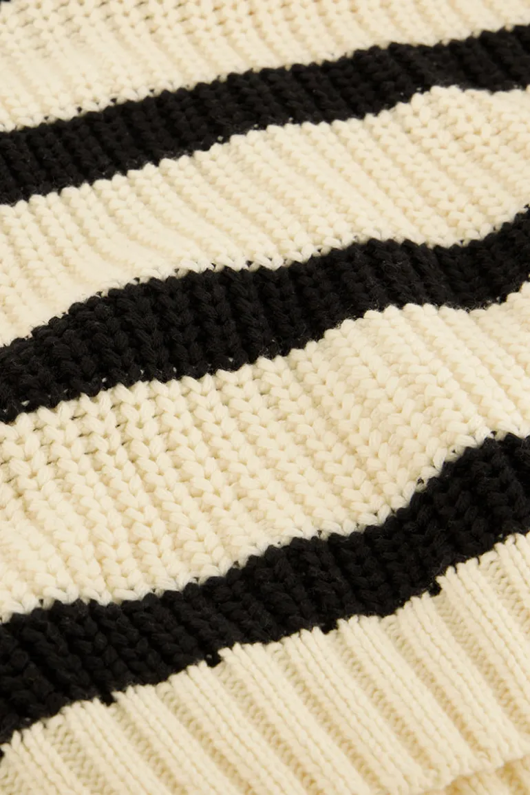Pull Blanc En Maille à Rayures Noires