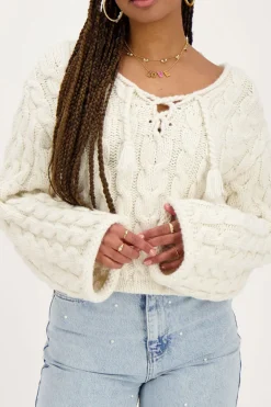 Pull Blanc En Maille Torsadée Avec Cordon