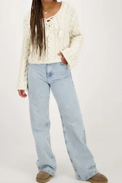 Pull Blanc En Maille Torsadée Avec Cordon